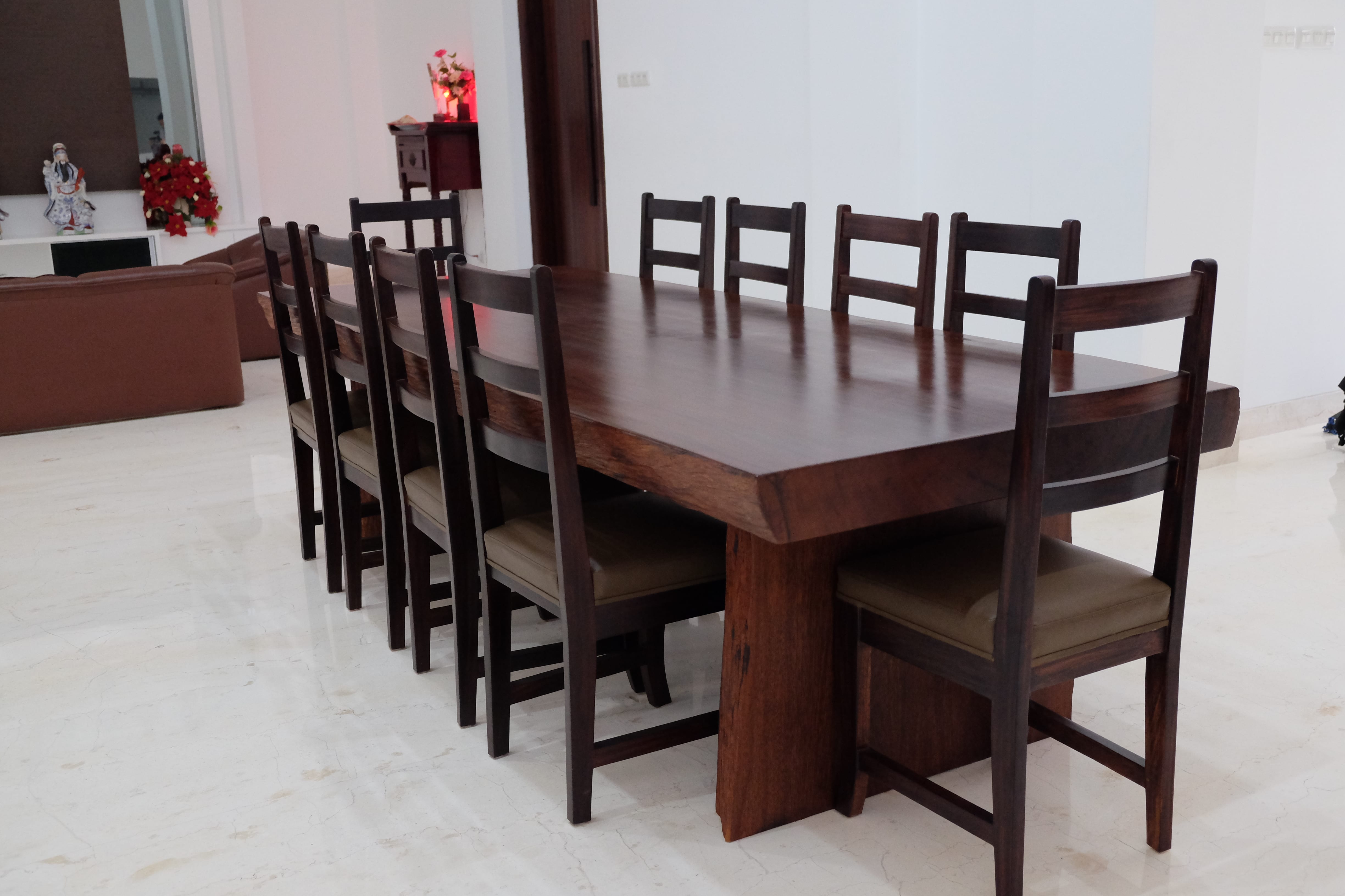 Formal dining table